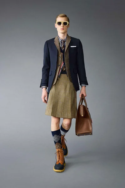 Look 26